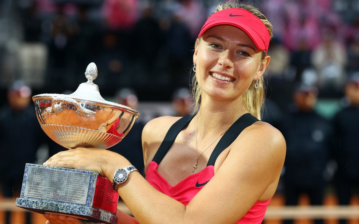 Huyền thoại Maria Sharapova: Người đẹp thay đổi tennis thế giới - 4