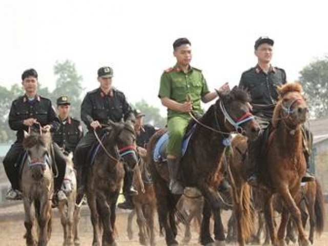 Tin tức trong ngày - Chuyện chưa biết về  Đoàn Cảnh sát cơ động Kỵ binh