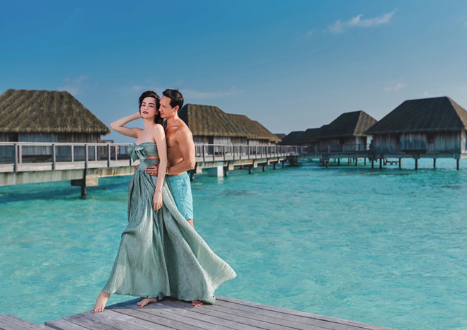 Vì dịch Covid-19, các show diễn bị ngừng nên Hồ Ngọc Hà có thời gian tận hưởng chuyến du lịch nghỉ dưỡng ở Maldives với người tình Kim Lý.