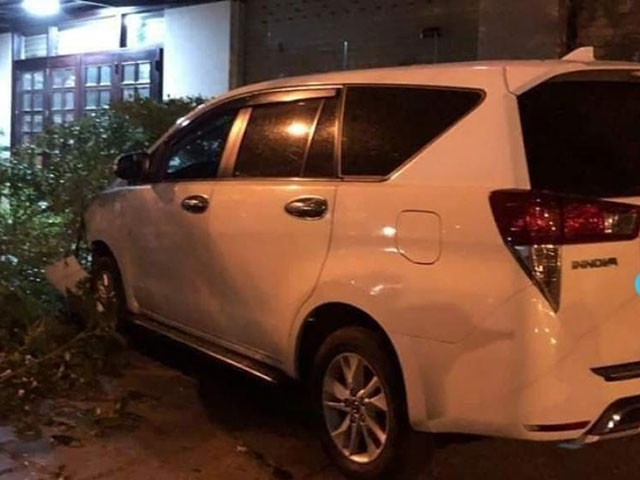 Tin tức trong ngày - "Ma men" lái ô tô gây tai nạn khi né chốt CSGT bị phạt 35 triệu