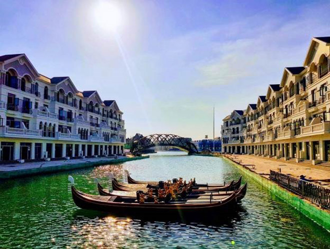 Những con thuyền Gondola đã chờ sẵn để phục vụ các vị khách đầu tiên du ngoạn kênh đào Venice, tận hưởng chất Ý lãng mạn ngay tại Grand World từ tháng 3 năm 2020