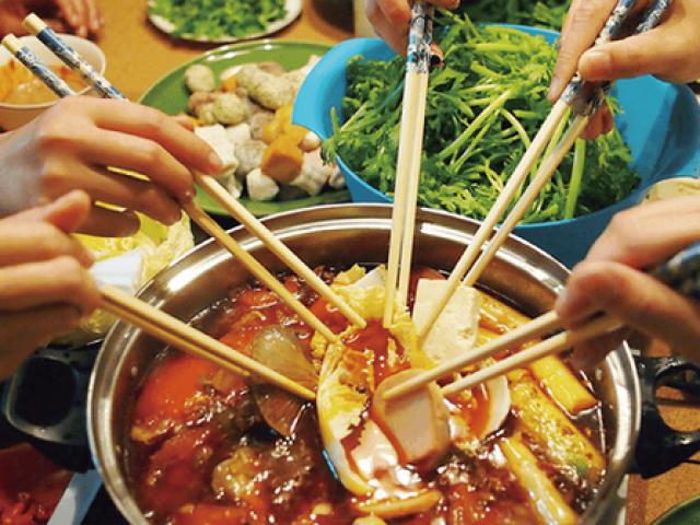 6 cách phòng tránh COVID-19 khi ăn uống ngoài hàng