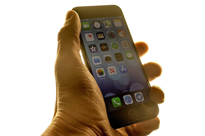 iPhone 7 giá khoảng 5 triệu đồng vẫn còn xài tốt chán - 1