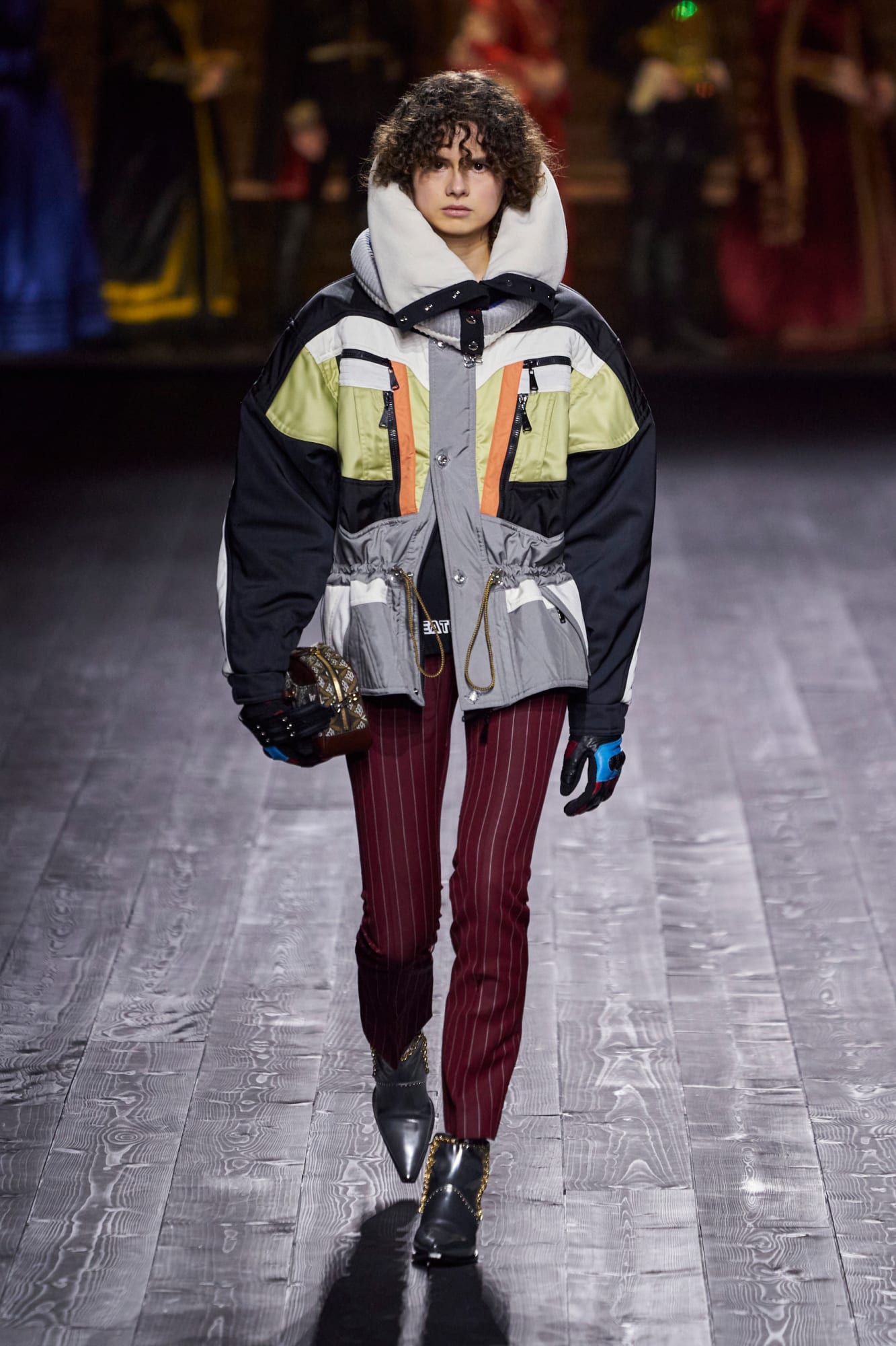 Louis Vuitton có những chiếc áo jacket, parka đáng mơ ước nhất - 3