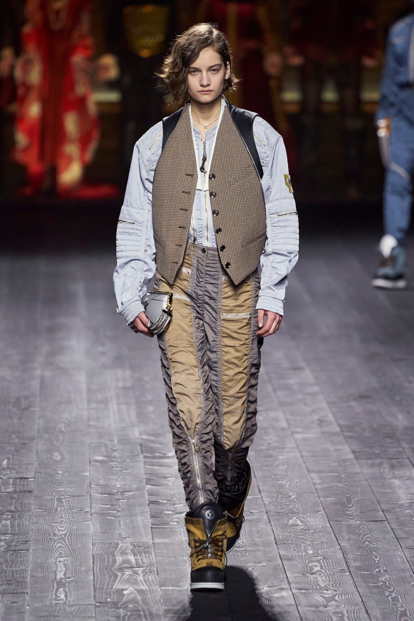 Louis Vuitton có những chiếc áo jacket, parka đáng mơ ước nhất - 14