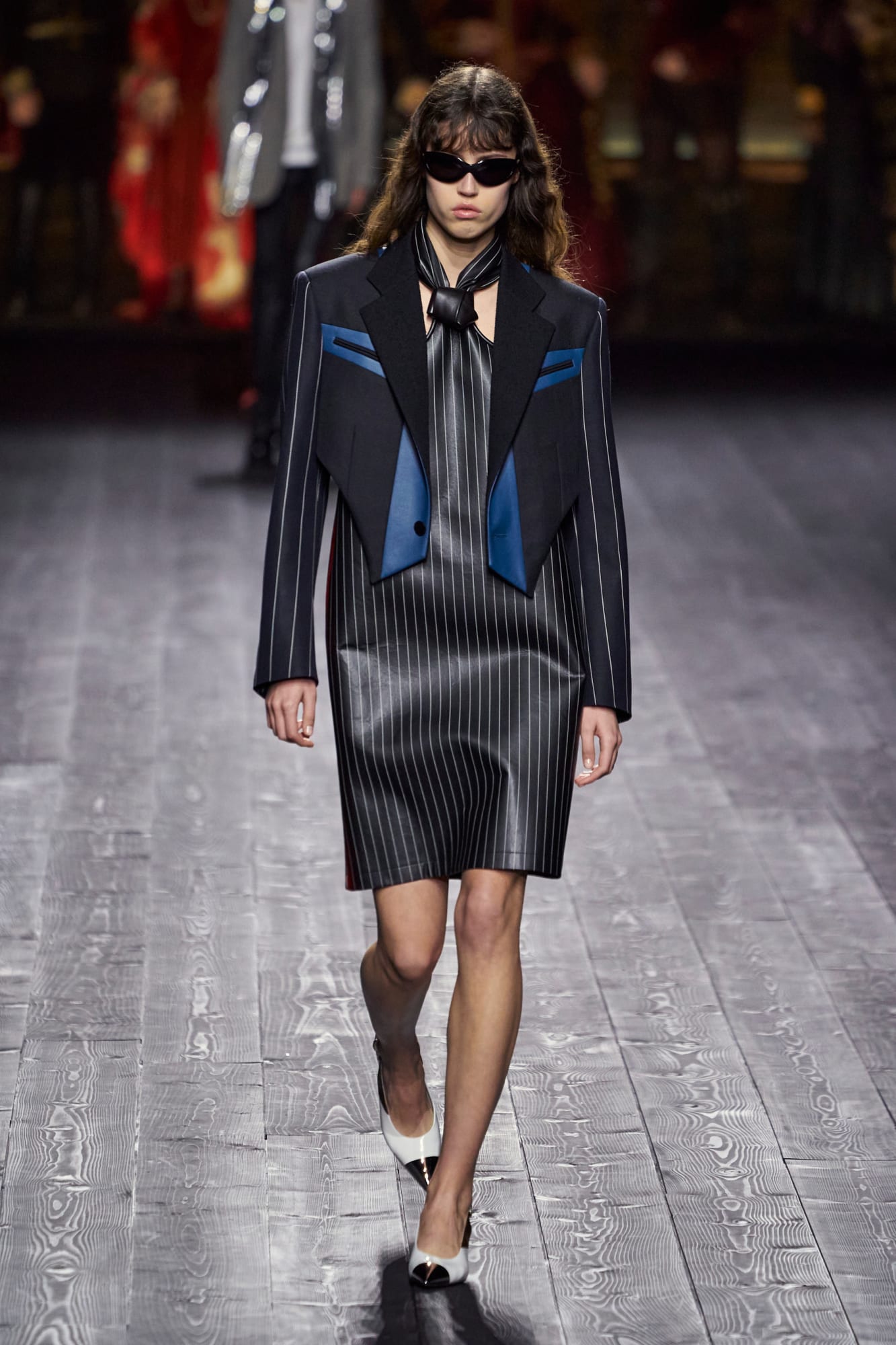 Louis Vuitton có những chiếc áo jacket, parka đáng mơ ước nhất - 13