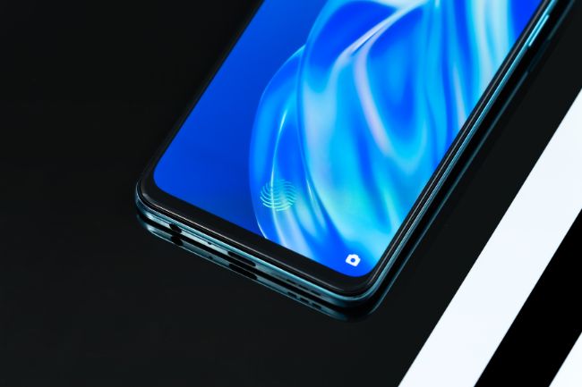 Oppo A91 được bán tại Việt Nam với giá 6,99 triệu đồng, gồm hai lựa chọn màu&nbsp;Trắng sành điệu và Đen mạnh mẽ.