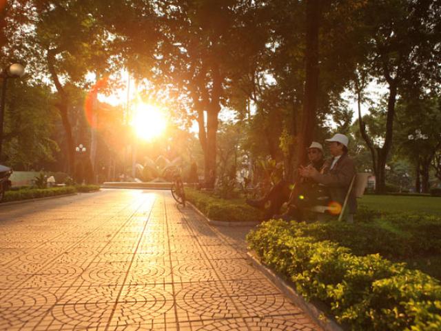 Tin tức trong ngày - Không khí lạnh suy yếu, miền Bắc hửng nắng, có nơi nắng nóng