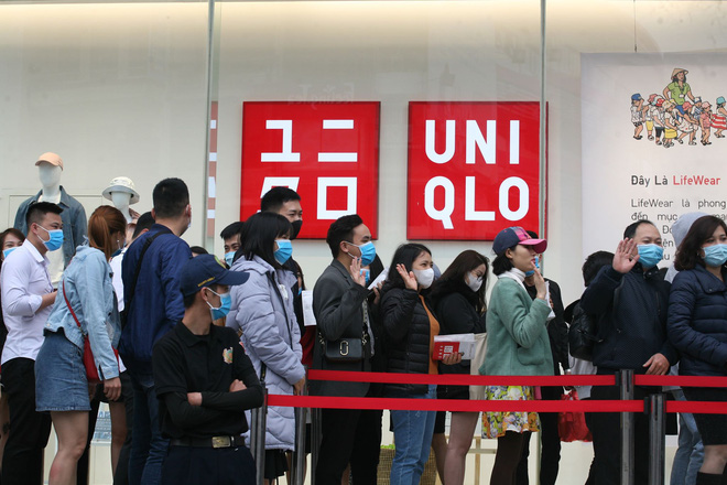Uniqlo đến Hà Nội: Mức chênh giá với thị trường châu Á thế nào? - 12
