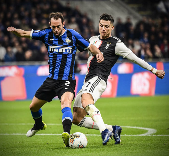 Đại chiến Juventus - Inter chốt lịch đá bù: Ronaldo tự tin săn siêu kỷ lục - 1