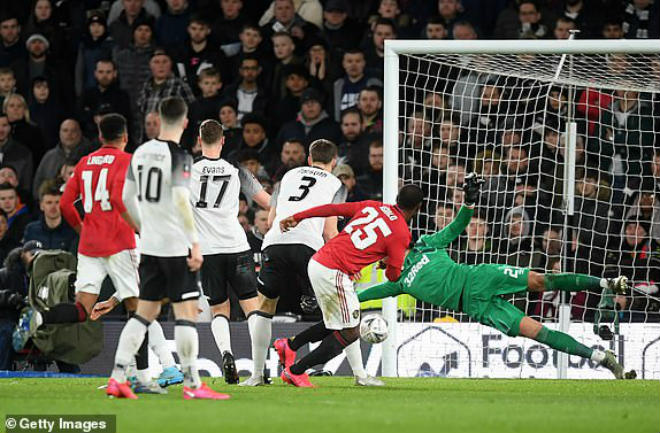 Trực tiếp bóng đá Derby County - MU: Rooney hụt siêu phẩm phút bù giờ (Hết giờ) - 3