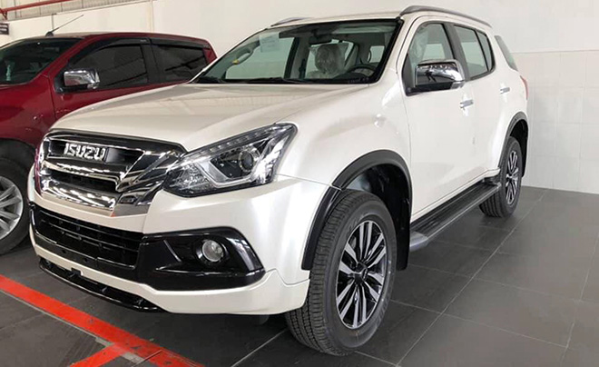 Bảng giá xe Isuzu tháng 3/2020: Dòng xe mu-X giảm giá 200 triệu đồng - 3