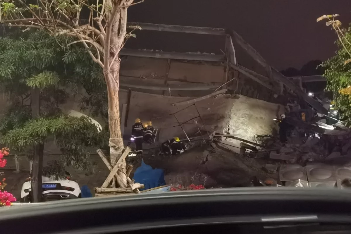 Hình ảnh hiện trường đổ nát của vụ sập khách sạn (ảnh: SCMP)