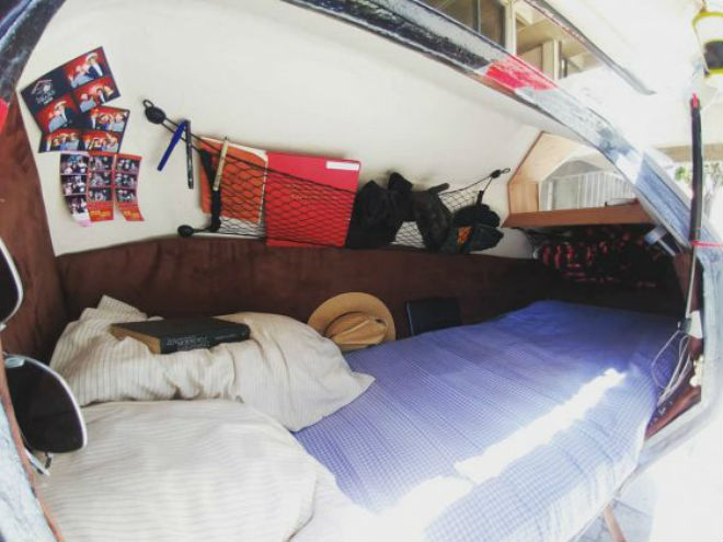 Môtô thiết kế giường nằm, khoang chứa lương thực khiến dân phượt mê - 2