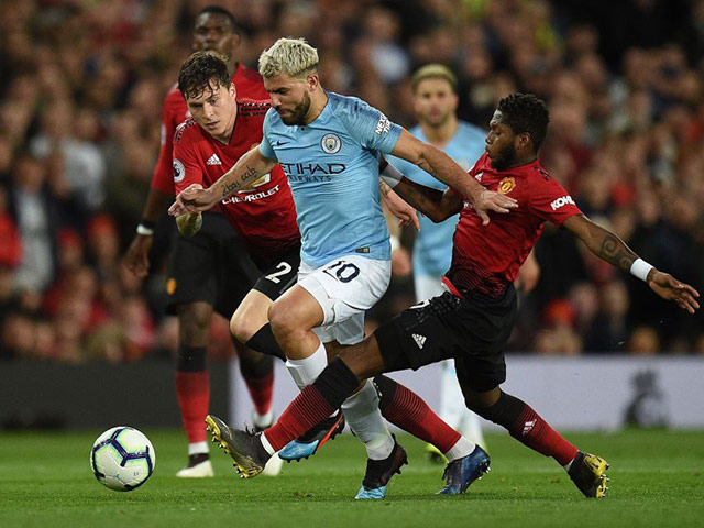 Bóng đá - BLV Quang Huy - Quang Tùng "mổ xẻ" ân oán trăm năm MU - Man City