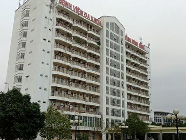 12 người bay cùng ca Covid-19 ở Hà Nội, Ninh Bình phong tỏa 2 khách sạn với hơn 200 người