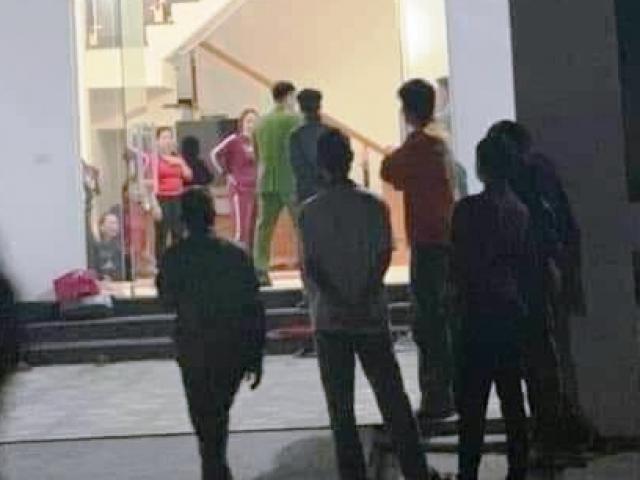 Pháp luật - Con trai bàng hoàng phát hiện mẹ tử vong trên giường, bố ngất lịm giữa nhà