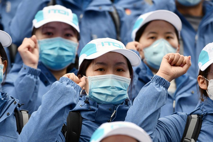 Những nữ nhân viên y tế tham gia chống dịch Covid-19 tại Vũ Hán (ảnh: Tân Hoa Xã)