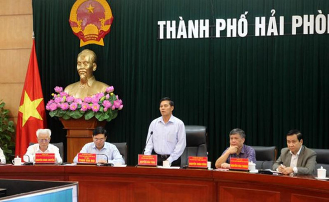 Ông Nguyễn Văn Tùng, Chủ tịch UBND TP Hải Phòng, chỉ đạo phong toả 2 xã, dừng đón khách du lịch vào Cát Bà.&nbsp;