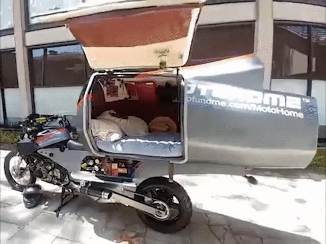 Thế giới xe - Khám phá chiếc xe mô tô độc đáo có cả giường ngủ phía sau
