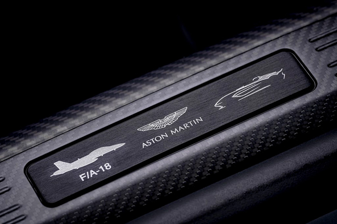 Aston Martin trang bị động cơ V12 cho siêu phẩm Speedster mới - 7