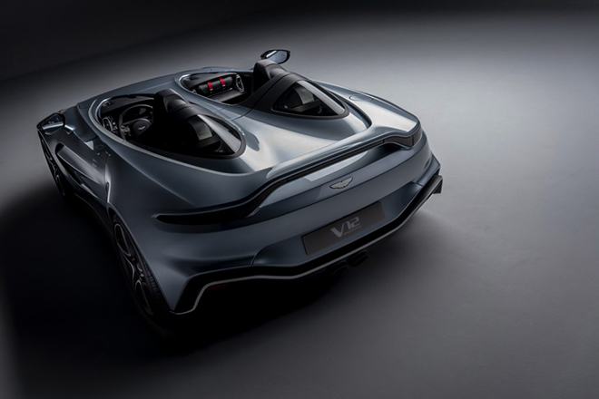 Aston Martin trang bị động cơ V12 cho siêu phẩm Speedster mới - 10