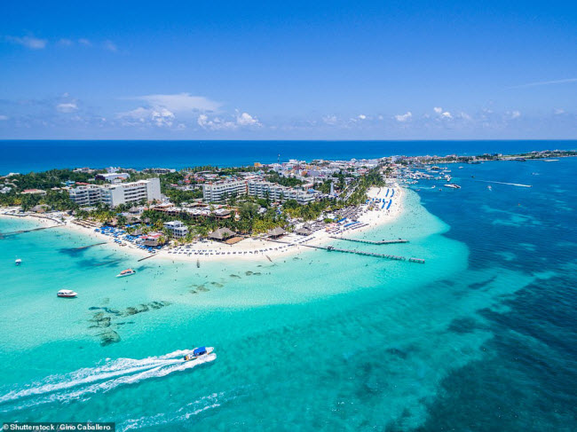 Playa Norte, Mexico: Bãi biển này luôn đông đúc du khách. Nên để tận hưởng hết vẻ đẹp ở đây, bạn nên khám phá vào mùa du lịch thấp điểm.
