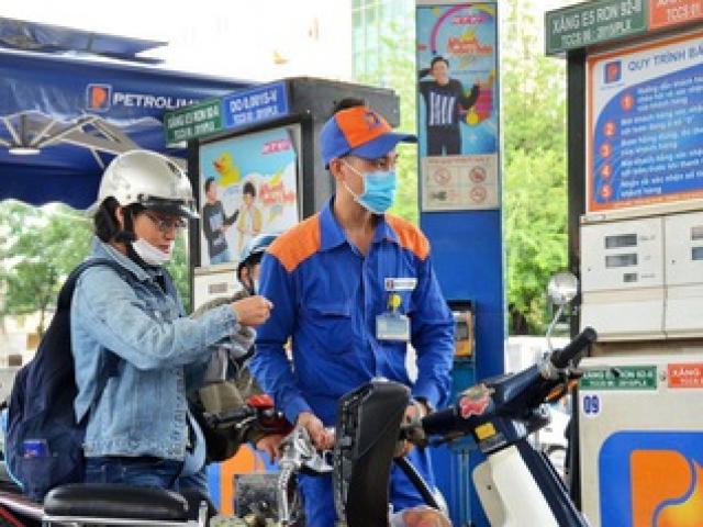 Thị trường - Tiêu dùng - Giá xăng dầu ngày 11/3 tăng như "vũ bão” trước động thái mới của Mỹ