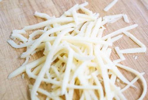 Hô biến mì gói thành món pizza sang chảnh trong nháy mắt, ăn bao nhiêu cũng không chán - 1