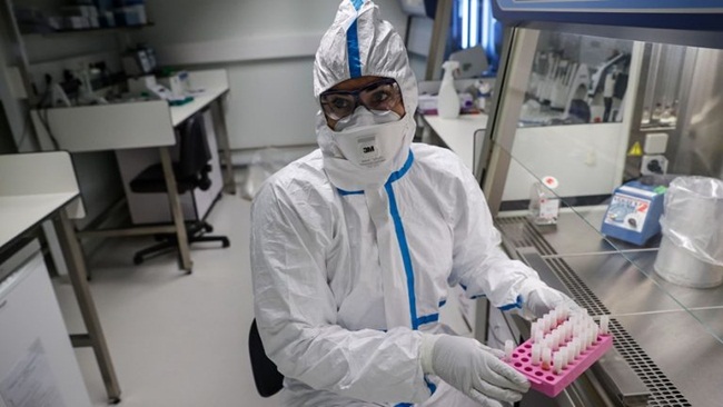 Mới đây nhất các nhà khoa học ở Seattle, Mỹ kêu gọi các tình nguyện viên khỏe mạnh tham gia cuộc thử nghiệm kéo dài 14 tháng với  vắc xin ARNm-1273. 