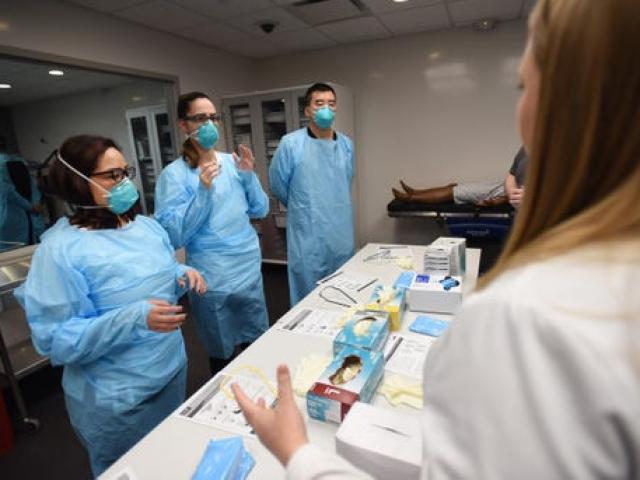 Thế giới - Số ca nhiễm Covid-19 ở Mỹ tăng gấp đôi sau 3 ngày, phát hiện thêm ổ dịch mới