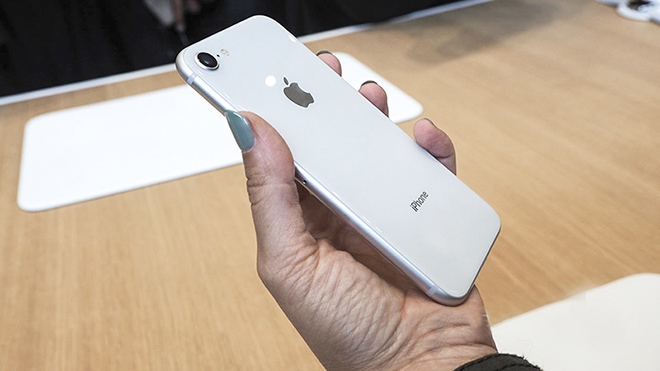 Khi nào Apple ngừng hỗ trợ iPhone 8 - Liệu còn đáng mua? - 1
