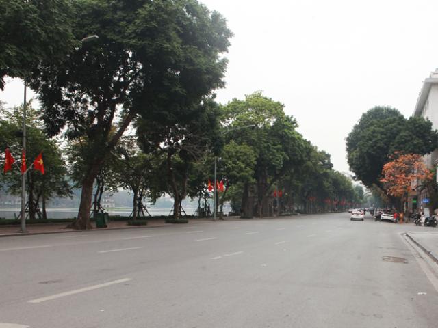 Tin tức trong ngày - Vẻ khác lạ của phố phường Hà Nội giữa thời dịch Covid-19