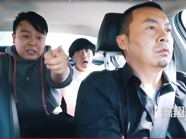 Video Clip Cười - Thanh niên "cà khịa" nhầm sếp nhận ngay cái kết đắng