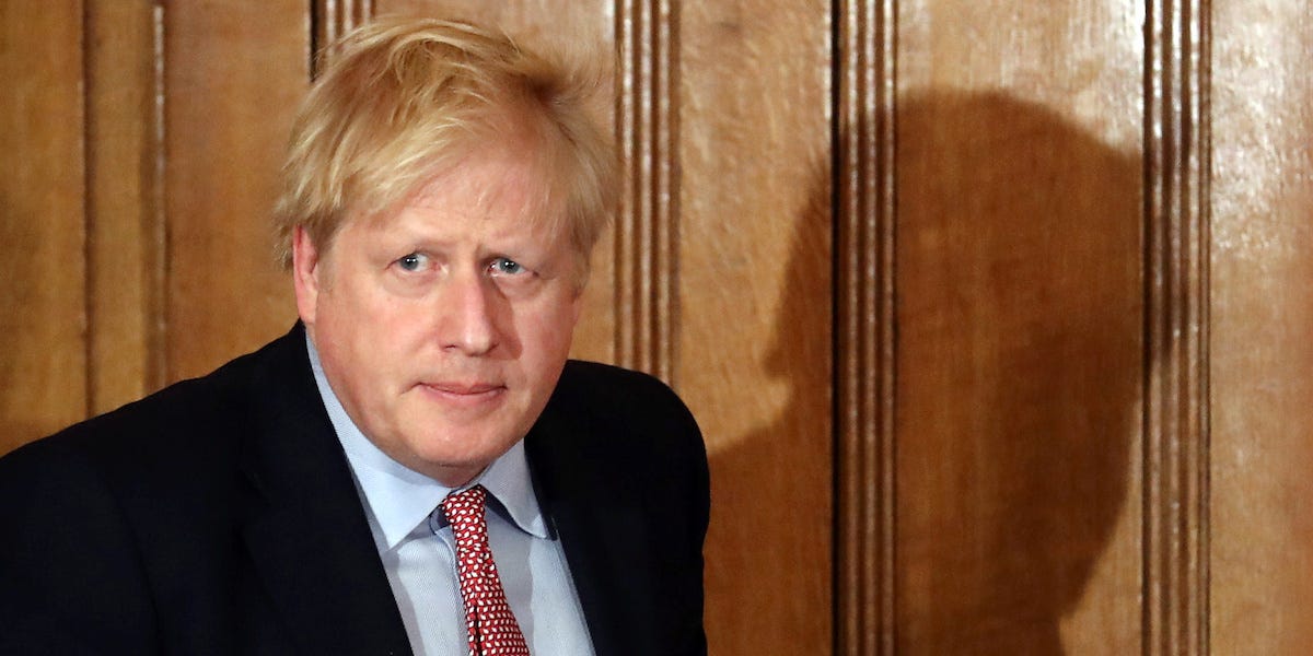 Thủ tướng Anh Boris Johnson xuất hiện trong cuộc họp báo ngày 12.3.