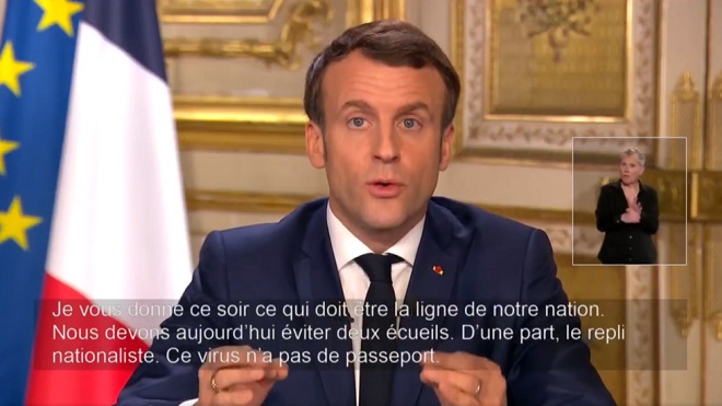 Tổng thống Pháp thông báo đóng cửa trường học, khuyến khích người dân làm việc ở nhà.
