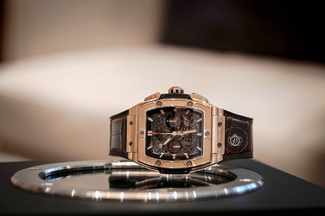 Boss Luxury gợi ý cách chọn đồng hồ phù hợp với người mệnh Thổ - 3