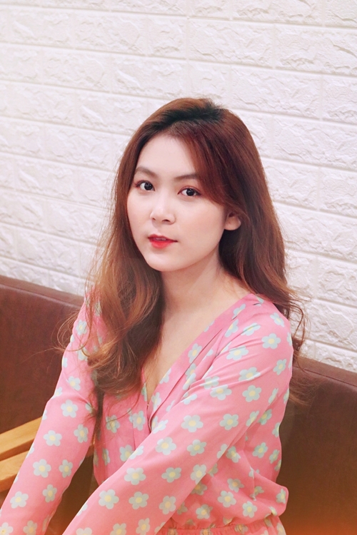 &#34;Cô giáo hot girl&#34; được YouTuber làm phụ hồ hot nhất VN ngỏ lời yêu là ai? - 14