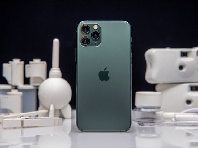 Thời trang Hi-tech - Hoạt động sản xuất của Foxconn “vượt quá mong đợi”, Apple vẫn lo ngay ngáy