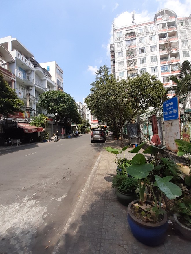 Chiều 14/3, thêm 2.000 khẩu trang vải từ Nhà Bè sẽ được chuyển về hỗ trợ cho cư dân chung cư Hòa Bình.