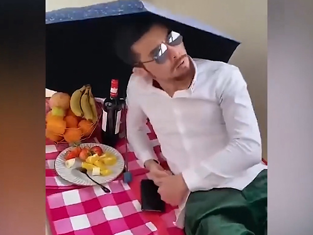 Video Clip Cười - Ngã ngửa với cuộc sống "sang chảnh" mỗi ngày của giới thượng lưu