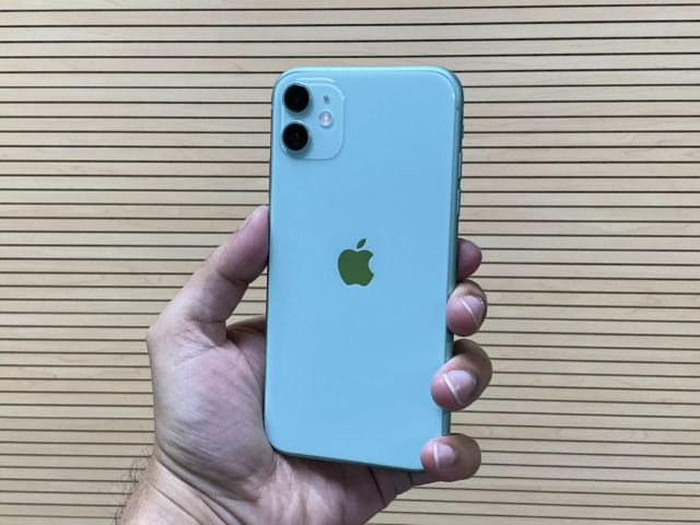 Các điện thoại Android tốt nhất thay thế cho iPhone 11