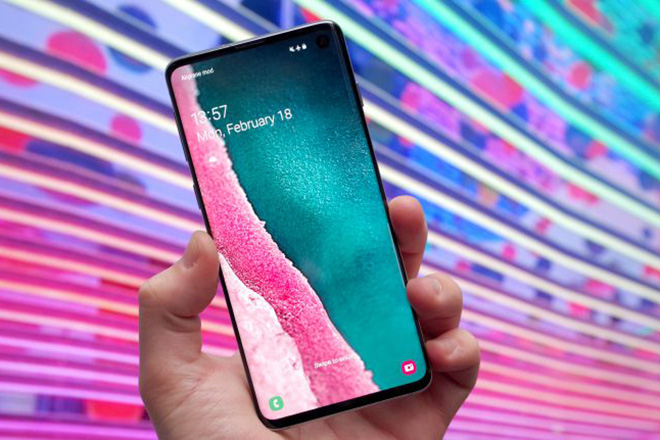 Những smartphone cao cấp nên mua và tránh trong năm 2020 - 2