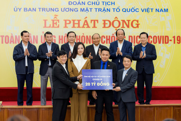 Mai Phương Thúy đại diện công ty trao 20 tỷ ủng hộ chống dịch Covid-19 - 1