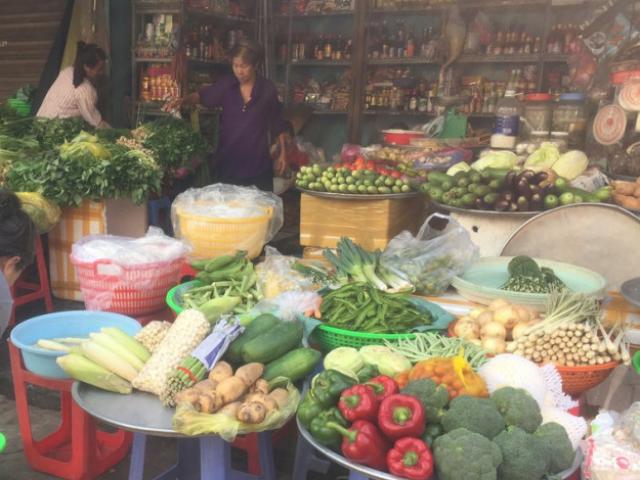 Thị trường - Tiêu dùng - Nhiều ngành hàng kiếm bộn tiền giữa dịch COVID-19