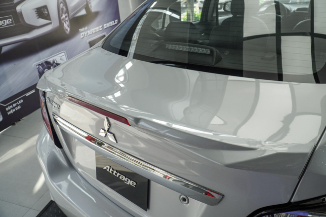 Giá lăn bánh Mitsubishi Attrage 2020 tại Việt Nam, vừa túi tiền - 4