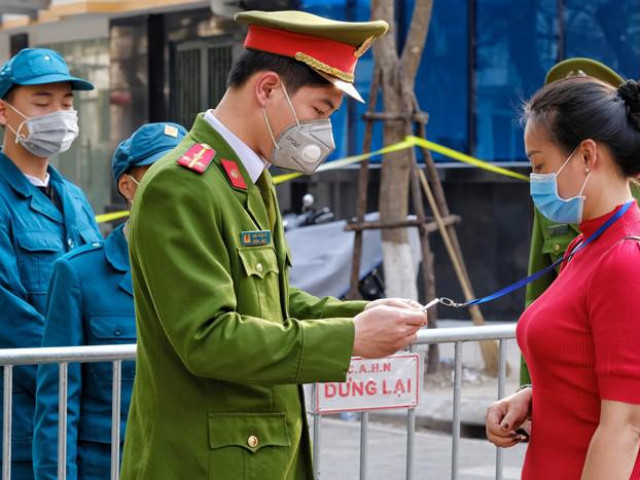 Tin tức trong ngày - Yên Bái bỏ quy định cách ly người về từ Hà Nội