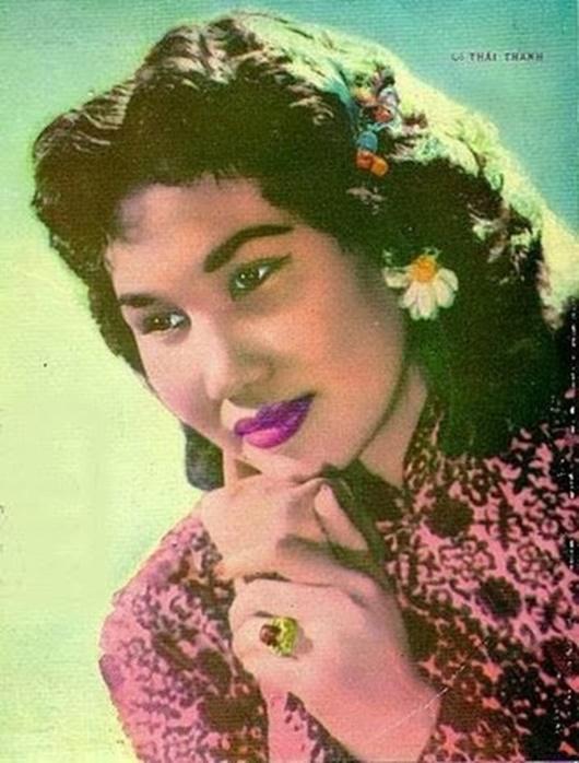 Danh ca Thái Thanh thời trẻ.