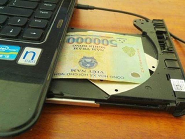 Video Clip Cười - Bá đạo với những pha giấu "quỹ đen" đỉnh cao của các ông chồng