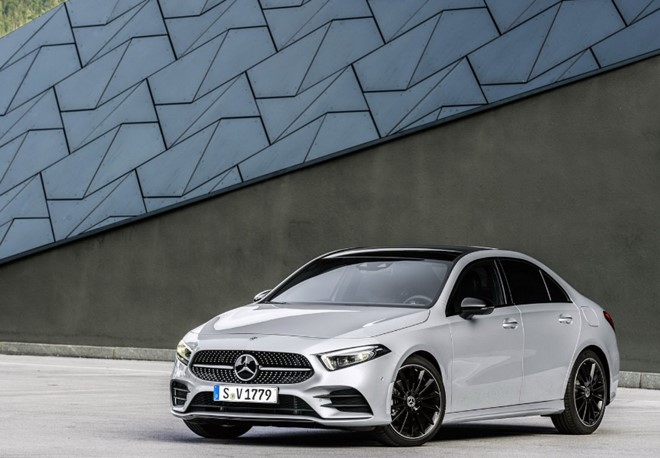 Bảng giá xe Mercedes Benz 2020 lăn bánh và niêm yết mới nhất - 7
